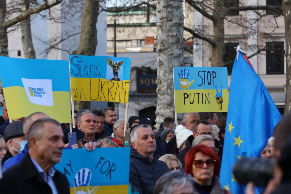 ЕС постига съгласие по четвъртия пакет от ограничителни мерки срещу Русия